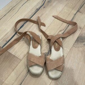 Splendid never worn suede espadrille sandals sz 6